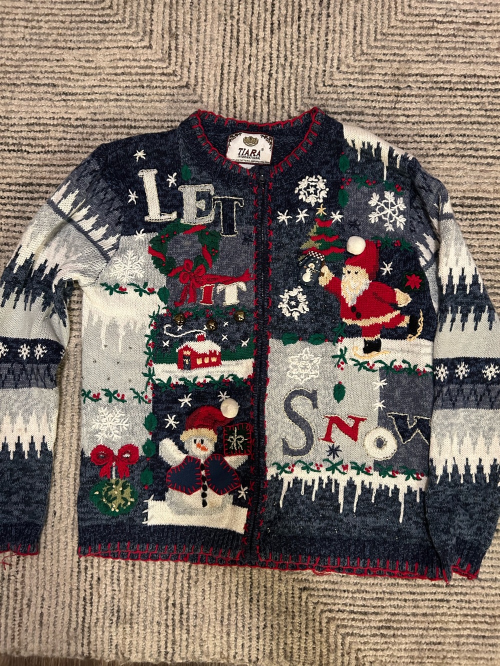 Tiara International Christmas Sweater Size Small Santa Cozy Snowman Women’s
